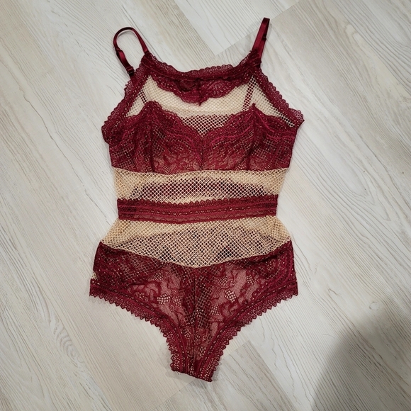 FREDERICKS OF HOLLYWOOD X MEGAN FOX Collab lace and mesh bodysuit M - Picture 1 of 8